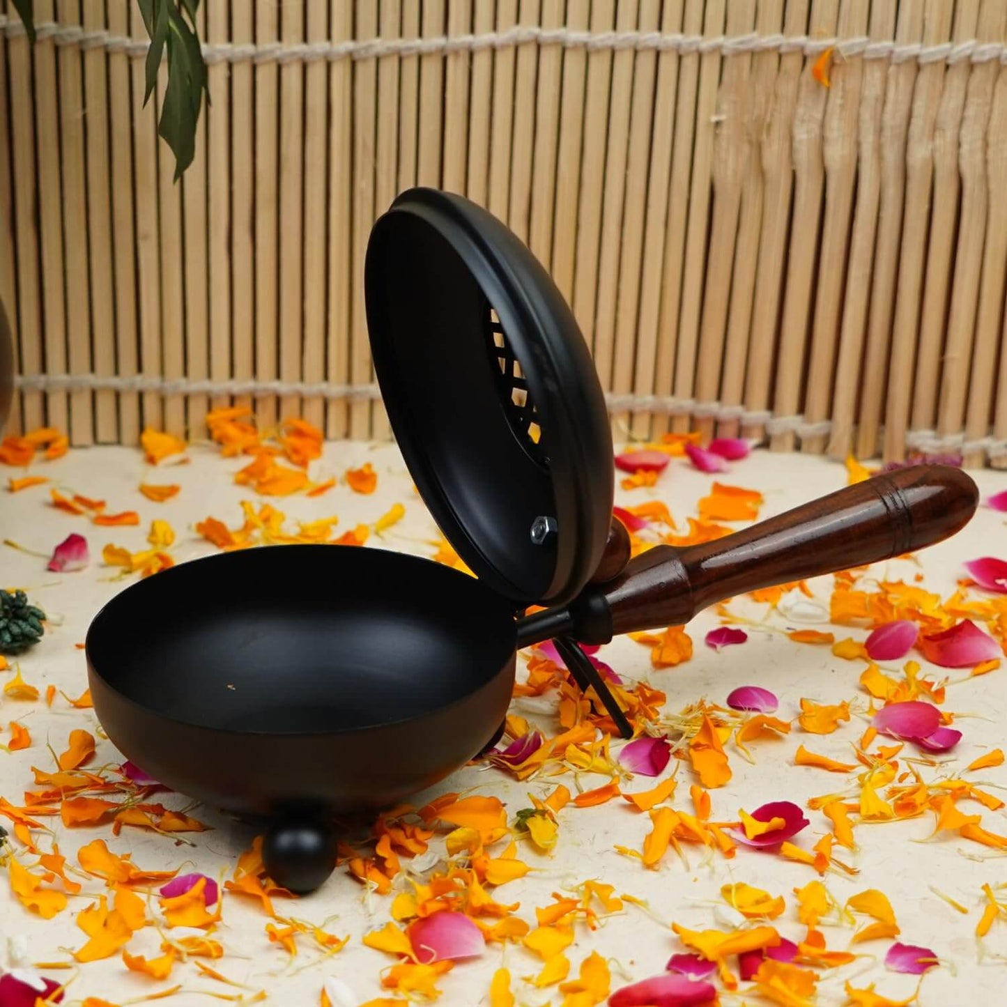 Loban Dani Metal Incense Burner